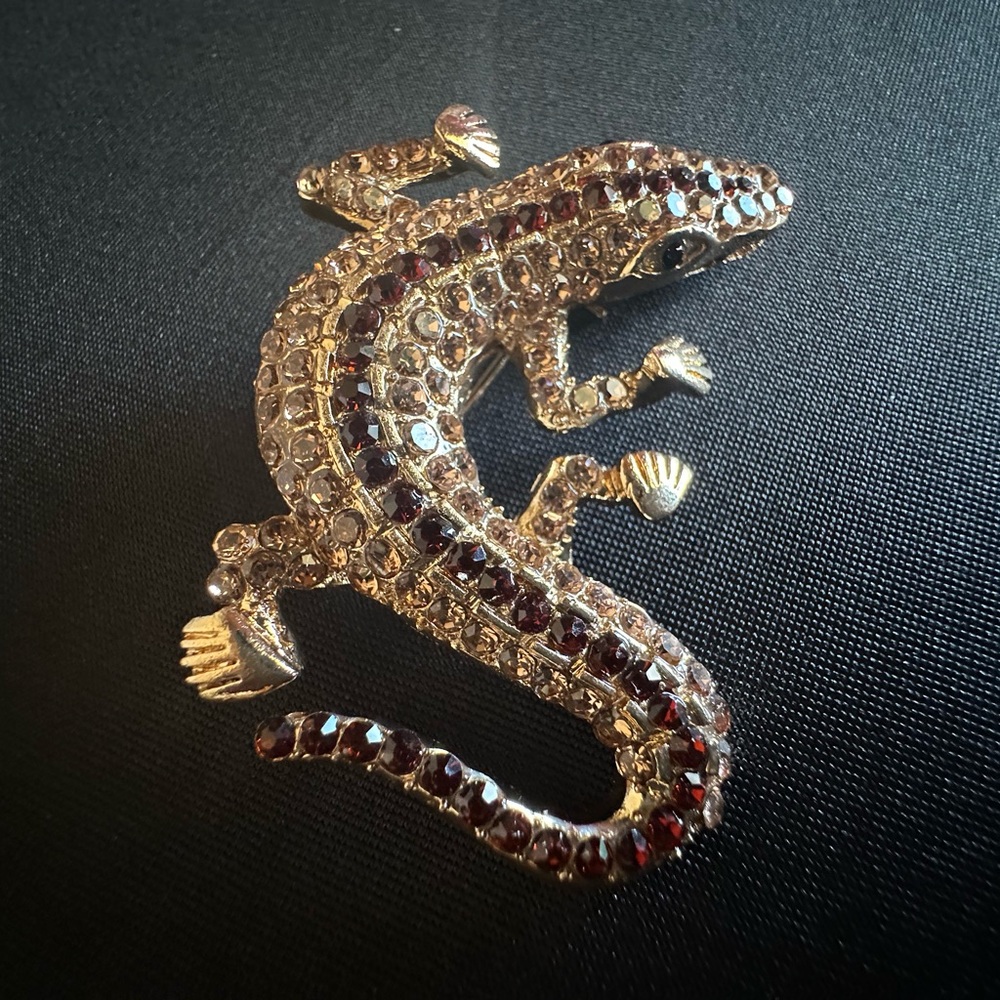 Alligator With Rhinestones Brooch - Picture 5 of 7